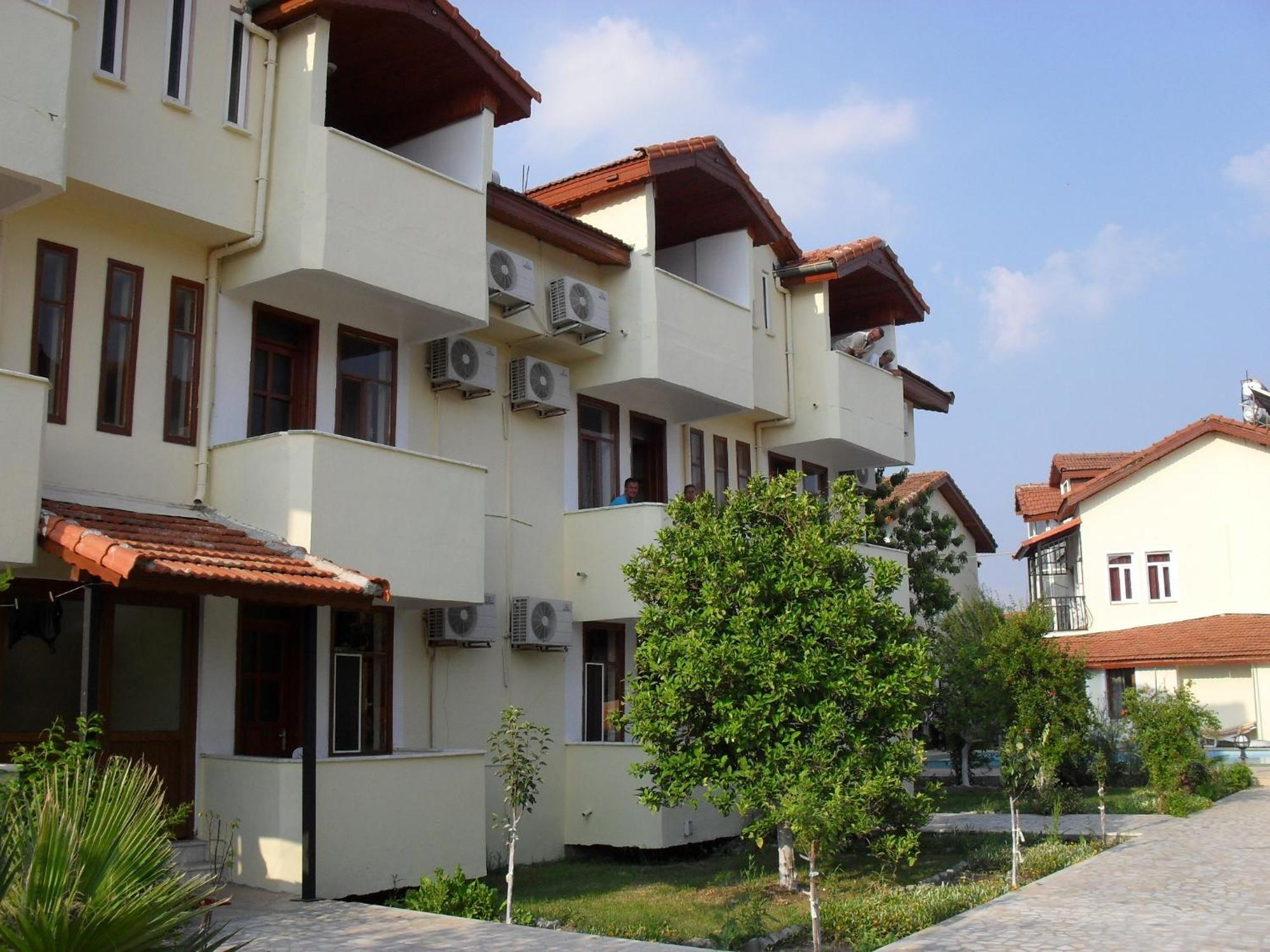 Villa Ozalp Apartments ダルヤン エクステリア 写真