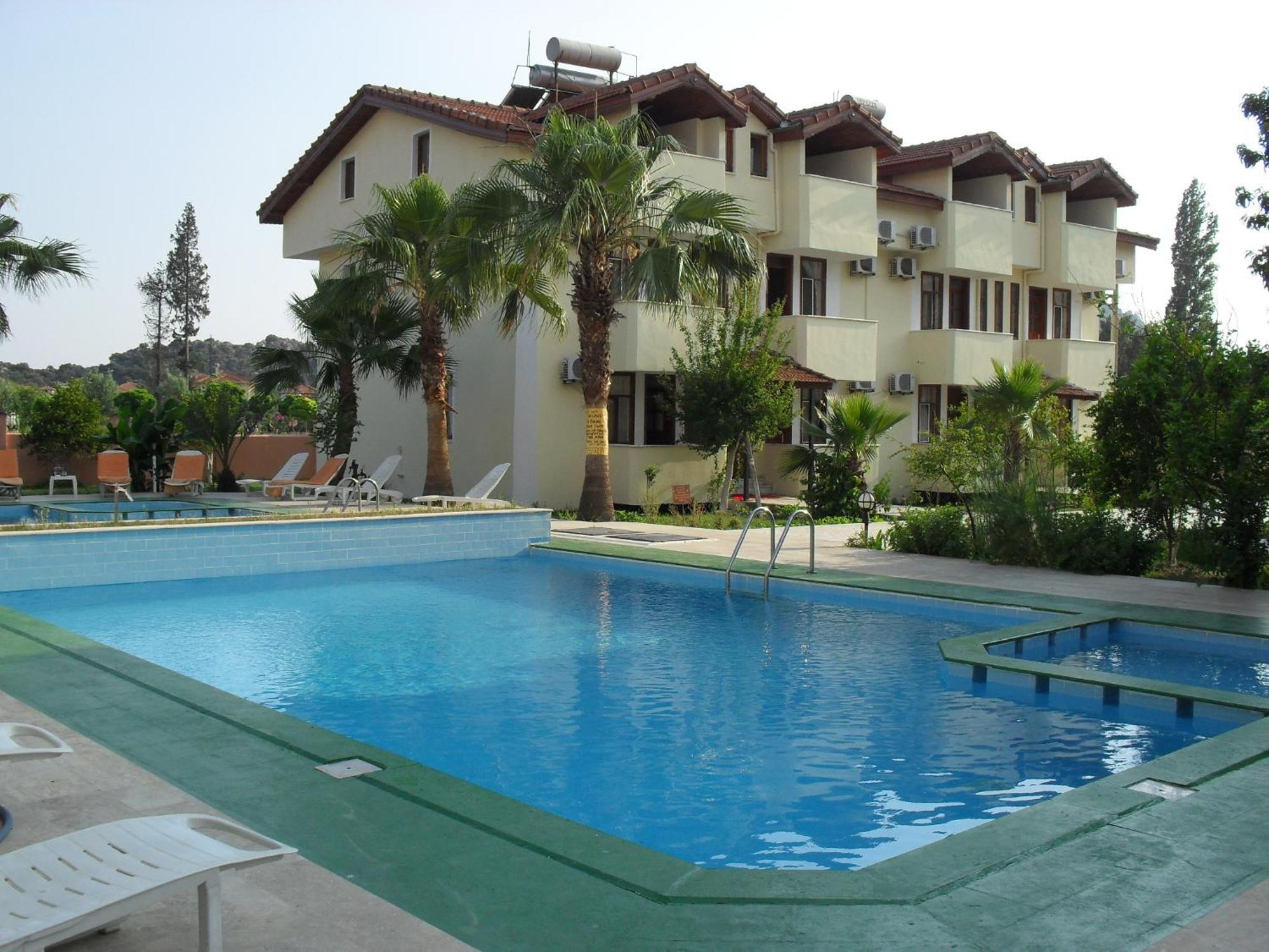 Villa Ozalp Apartments ダルヤン エクステリア 写真
