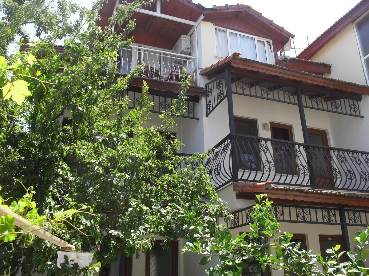 Villa Ozalp Apartments ダルヤン エクステリア 写真